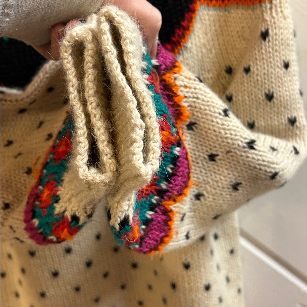 Handmade Floral Nordic Patterned Knit Sweater - Picture 6 of 9